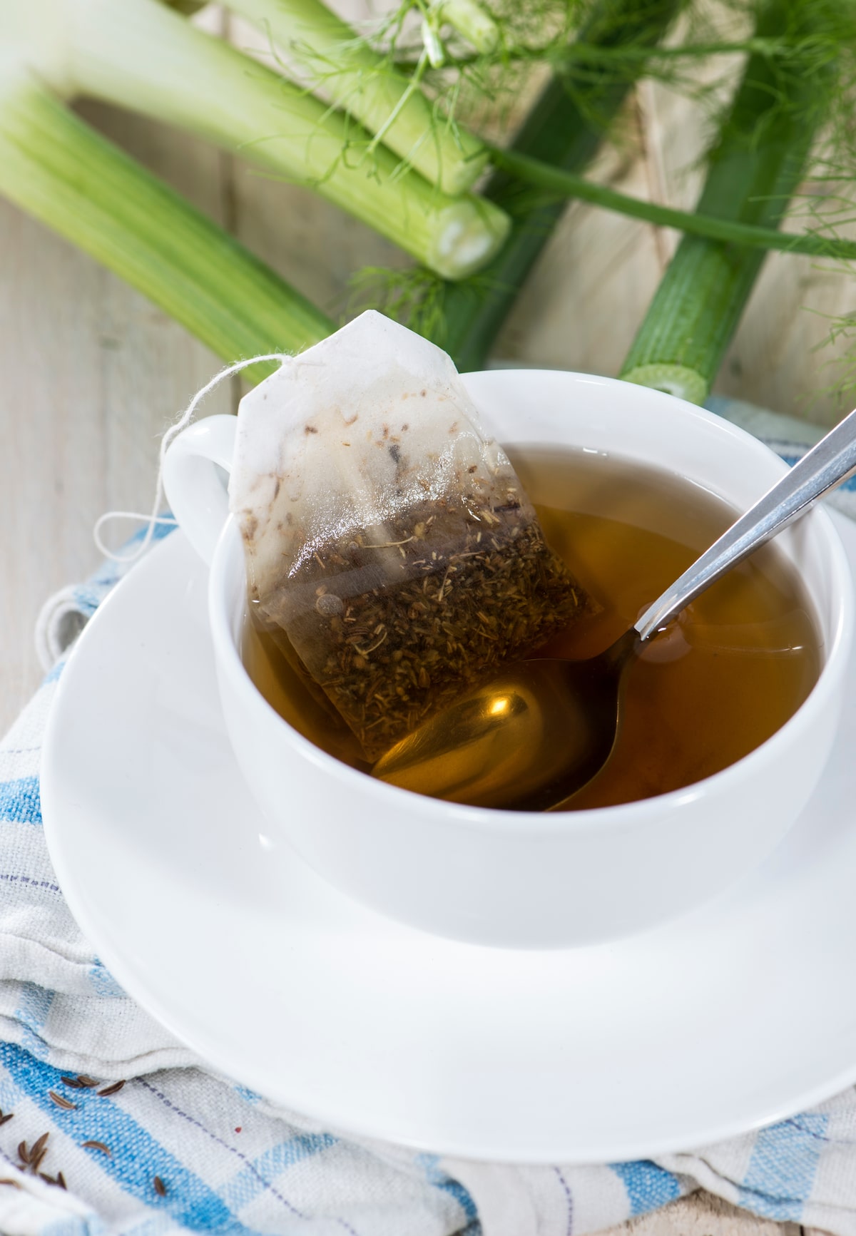 quantas xícaras de chá de erva doce por dia para emagrecer