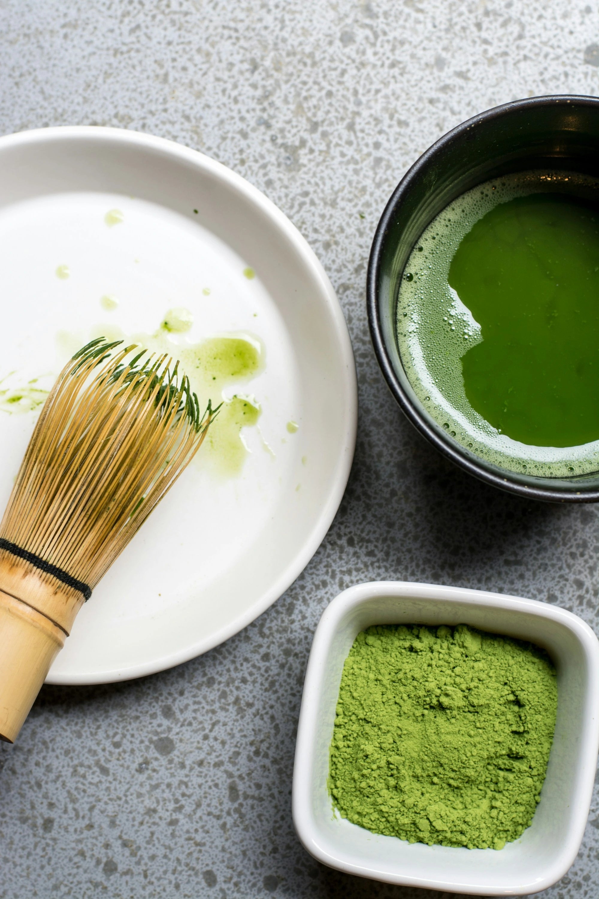 chá verde para olheiras