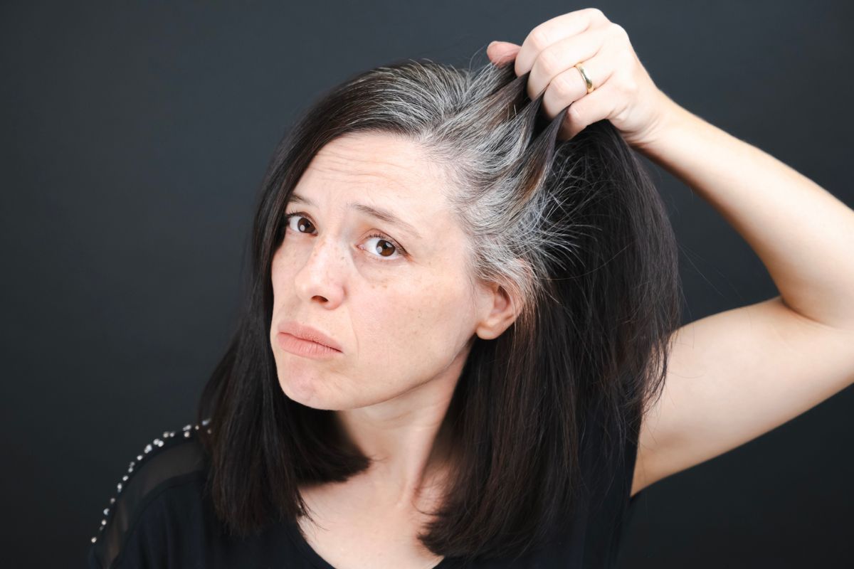 como escurecer cabelo branco naturalmente
