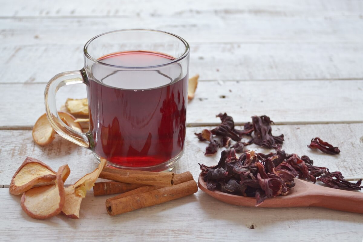 como tomar chá de hibisco para emagrecer